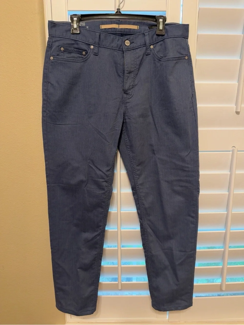 Banana Republic Travel Jean Athletic Fit 33x30 Navy Stretch Performance Pants